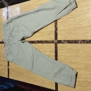 Calvin Klein Jeans light green Capri pants 2